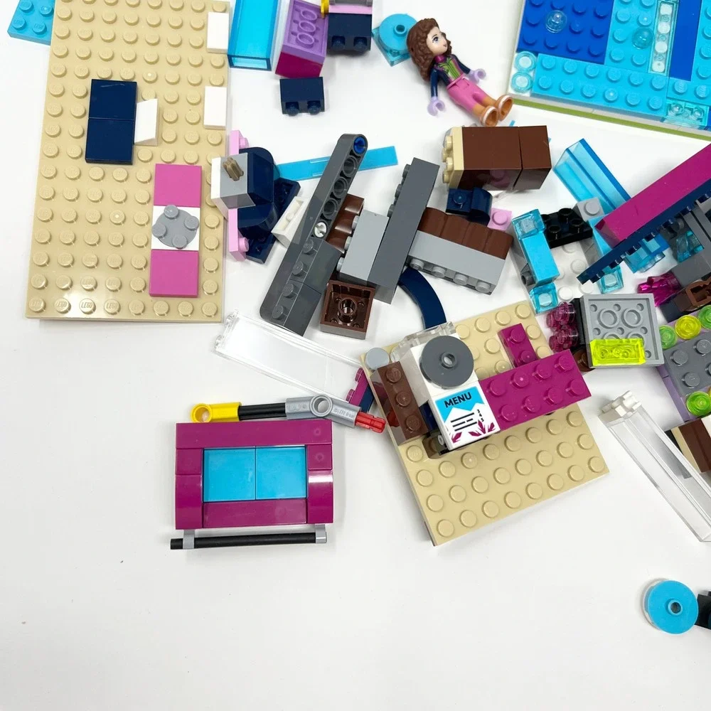 LEGO Friends Snow Resort Ski Lift INCOMPLETE Lot Parts Bulk Diverse Parts - Picture 5 of 10